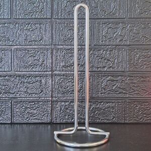 METAL UPRIGHT PAPER TOWEL HOLDER